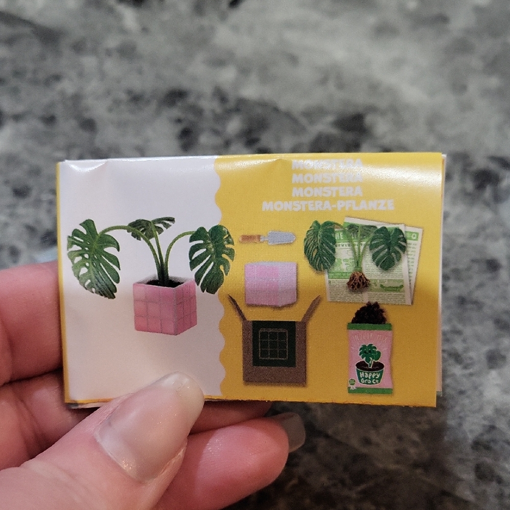 Miniverse Make It Mini Lifestyle Monstera